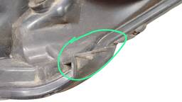 FAROL DIREITO ETIOS 2013 A 2021 CARCAÇA PRETA (DETALHE)