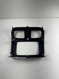 MOLDURA PAINEL CENTRAL LOGAN 2014 À 2018 IVC6123