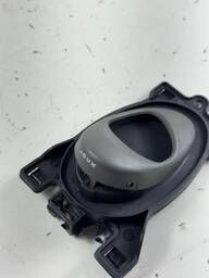 MAÇANETA INT. DIANTEIRA TRASEIRA DIREITA CELTA 2001 À 2006 