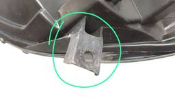 FAROL DIREITO SANDERO 2012 2013 A 2014 MASC NEGRA