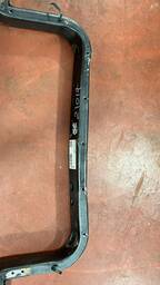 SUPORTE PAINEL FRONTAL DAKOTA 1997 A 2001 DETALHE