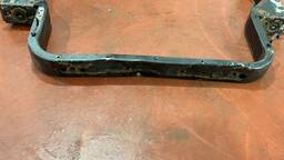 SUPORTE PAINEL FRONTAL DAKOTA 1997 A 2001 DETALHE