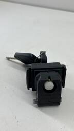 FECHADURA PORTA LUVAS ESCORT 1984 A 1992 (PARALELO)