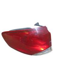 Lanterna Traseira Esq Palio weekend 2009 a 2020 (detalhe)