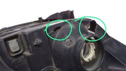 CARCAÇA FAROL ESQUERDO XSARA PICASSO 2001/2007 LENTE RAIADA