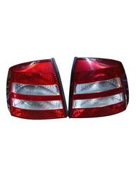 Par lanterna Traseira  Astra Hatch 2003 a 2012 