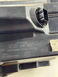 FAROL LADO DIREITO HB20 2020 À 2023