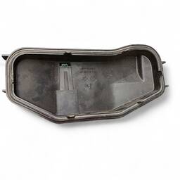 TAMPA VEDAÇÃO FAROL DIREITO FIAT DUCATO 06/17