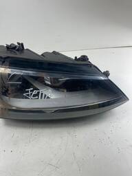FAROL DIREITO JETTA 2011 2012 A 2018 S/ LED