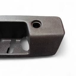 ACABAMENTO BATENTE PORTA MALAS RENAULT SANDERO 2015/2020