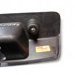 ACABAMENTO BATENTE PORTA MALAS RENAULT SANDERO 2015/2020