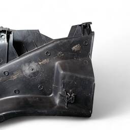 ACABAMENTO SOLEIRA DESCANSO PÉ DIANT.ESQUERDA GM OMEGA 92/98