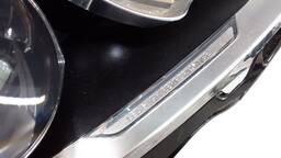 FAROL (SEM LENTE) DIREITO MERCEDES C180 C200 C250 2014...