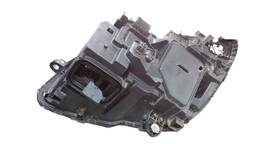 FAROL (SEM LENTE) DIREITO MERCEDES C180 C200 C250 2014...