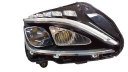 FAROL (SEM LENTE) DIREITO MERCEDES C180 C200 C250 2014...