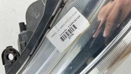 FAROL LADO ESQUERDO YARIS 2019 A 2024 COM DETALHE