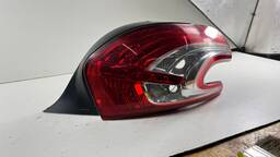 LANTERNA TRAS LD DIREITA 208 2014 À 2019 C/LED