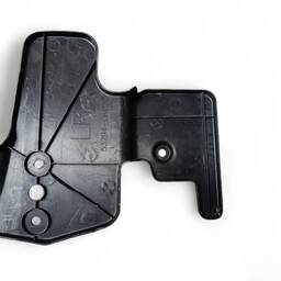 DEFLETOR RADIADOR ESQ TOYOTA HILUX 05/15