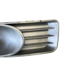 GRADE MOLDURA MILHA DIREITO LINEA 2009 A 2014