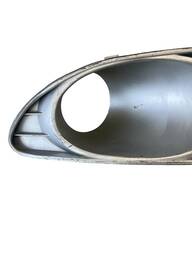 GRADE MOLDURA MILHA DIREITO LINEA 2009 A 2014