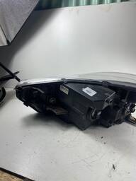 FAROL DIREITO KICKS 2017 A 2021 S/ LED