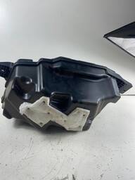 ALTO FALANTE SUB WOOFER TRAS SANTA FE 2020/2025