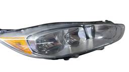 Farol Direito New Fiesta 2014/2019 Pisca Ambar DETALHE