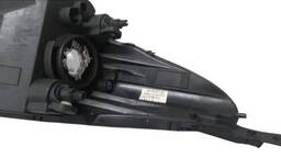 FAROL ESQUERDO KA 2015 2016 A 2018 DETALHE 