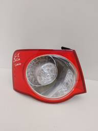 LANTERNA TRASEIRA JETTA MK5 CANTO ESQUERDA LED 2005 A 2010