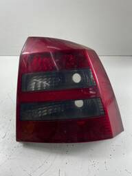 Lanterna Traseira Direita Astra Sedan 2003 a 2012 Fume