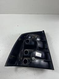 LANTERNA TRASEIRA DIREITA ASTRA SEDAN 2003 A 2012 FUME