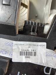 LANTERNA TRASEIRA DIREITA VECTRA 1997 A 1999 RÉ FUME