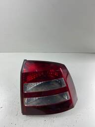 LANTERNA TRASEIRA DIREITA ASTRA HATCH 2003 A 2012 FUME