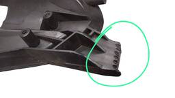 FAROL ESQUERDO KA 2018 A 2021 MASC NEGRA FRISO PRETO