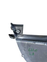 SUPORTE TAMPÃO BAGAGITO ESQUERDO CLIO 07 08 7700435023