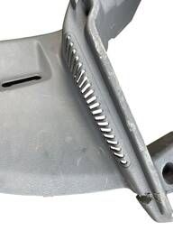 SUPORTE TAMPÃO BAGAGITO ESQUERDO CLIO 07 08 7700435023