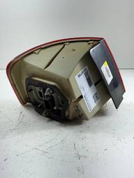 LANTERNA TRASEIRA DIREITA JETTA 2006 À 2011