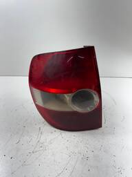 Lanterna Traseira Esquerda Fox 2003 À 2010  