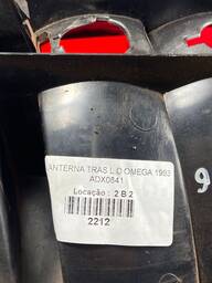 LANTERNA TRASEIRA DIREITA OMEGA 1992 A 1998 TRICOLOR