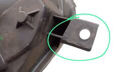 FAROL ESQUERDO SANDERO 2012 2013 A 2014 MASC NEGRA