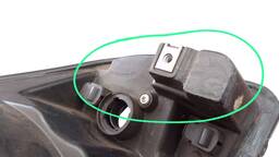 FAROL ESQUERDO SANDERO 2012 2013 A 2014 MASC NEGRA