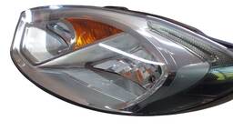 FAROL ESQUERDO FIESTA 2011 A 2014