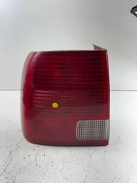 Lanterna Traseira Esquerda Passat 1996 À 2000 