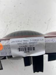 LANTERNA TRASEIRA DIREITA CORSA CLASSIC 2000 A 2010 FUME