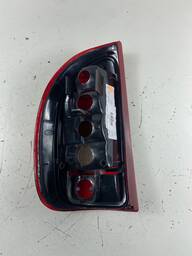 LANTERNA TRAS DIR CORSA HATCH 4P PICK UP WAGON 95/99 TRICOL