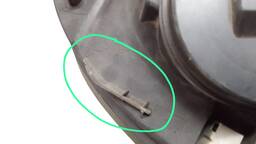 FAROL ESQUERDO KANGOO 2009 A 2018 AVARIA