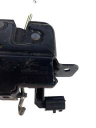 FECHADURA TAMPA TRASEIRA DUSTER 2012 A 2019 C/ SUPORTE TRAVA