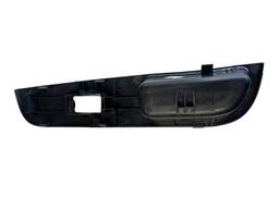 MOLDURA BOTÃO VIDRO TRASEIRO ESQUERDO NISSAN TIIDA 2009 2010