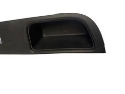 MOLDURA BOTÃO VIDRO TRASEIRO ESQUERDO NISSAN TIIDA 2009 2010