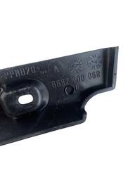MOLDURA ESQUERDA CHURRASQUEIRA 668220006R DUSTER 4X4 2014
